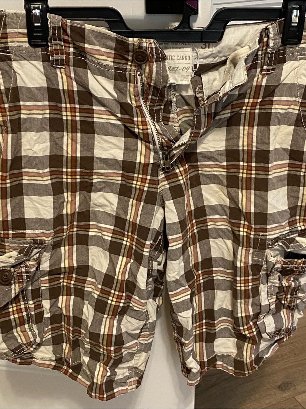 Aeropostale Brown Plaid Cargo Shorts with Cream and Tan Stripes
